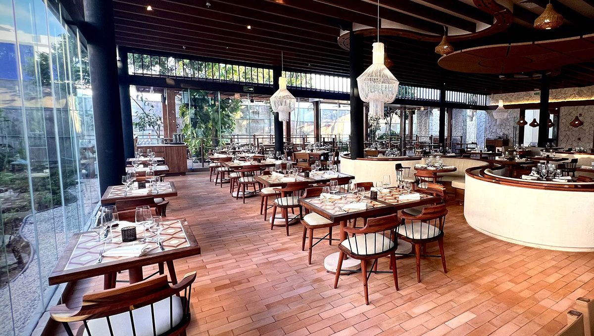 Restaurant with Brick floor