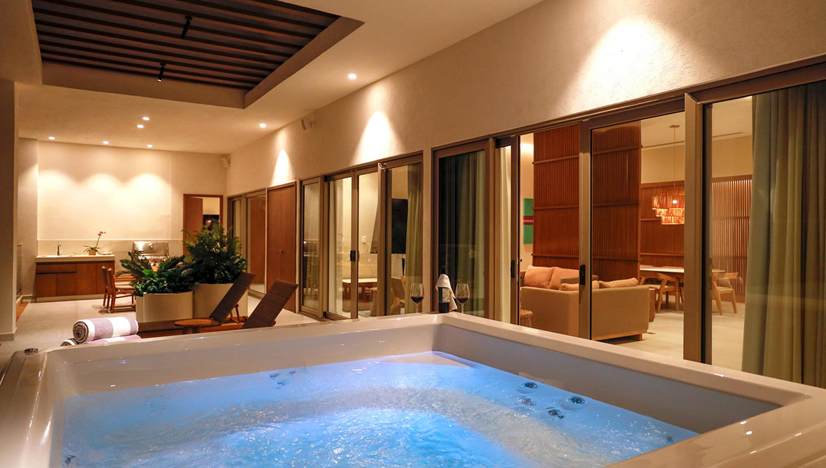 a hot tub in a room